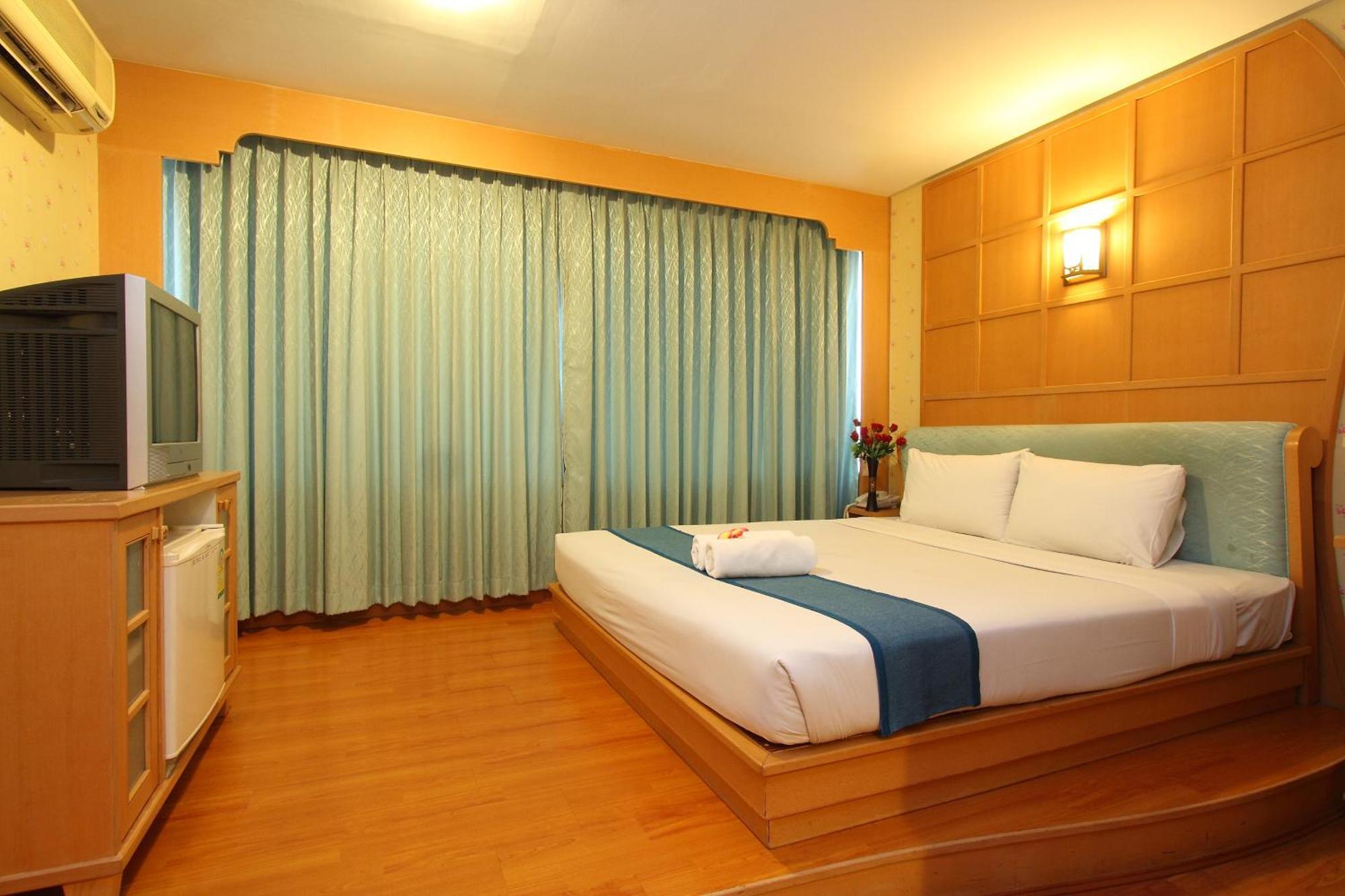 Hotel Silom Avenue 3*