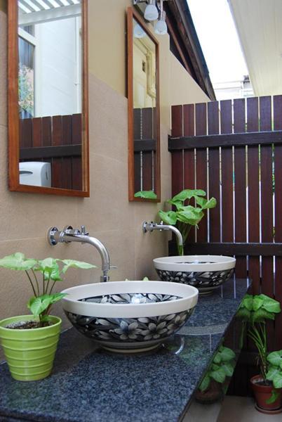 Hostal Baan Dinso Bangkok