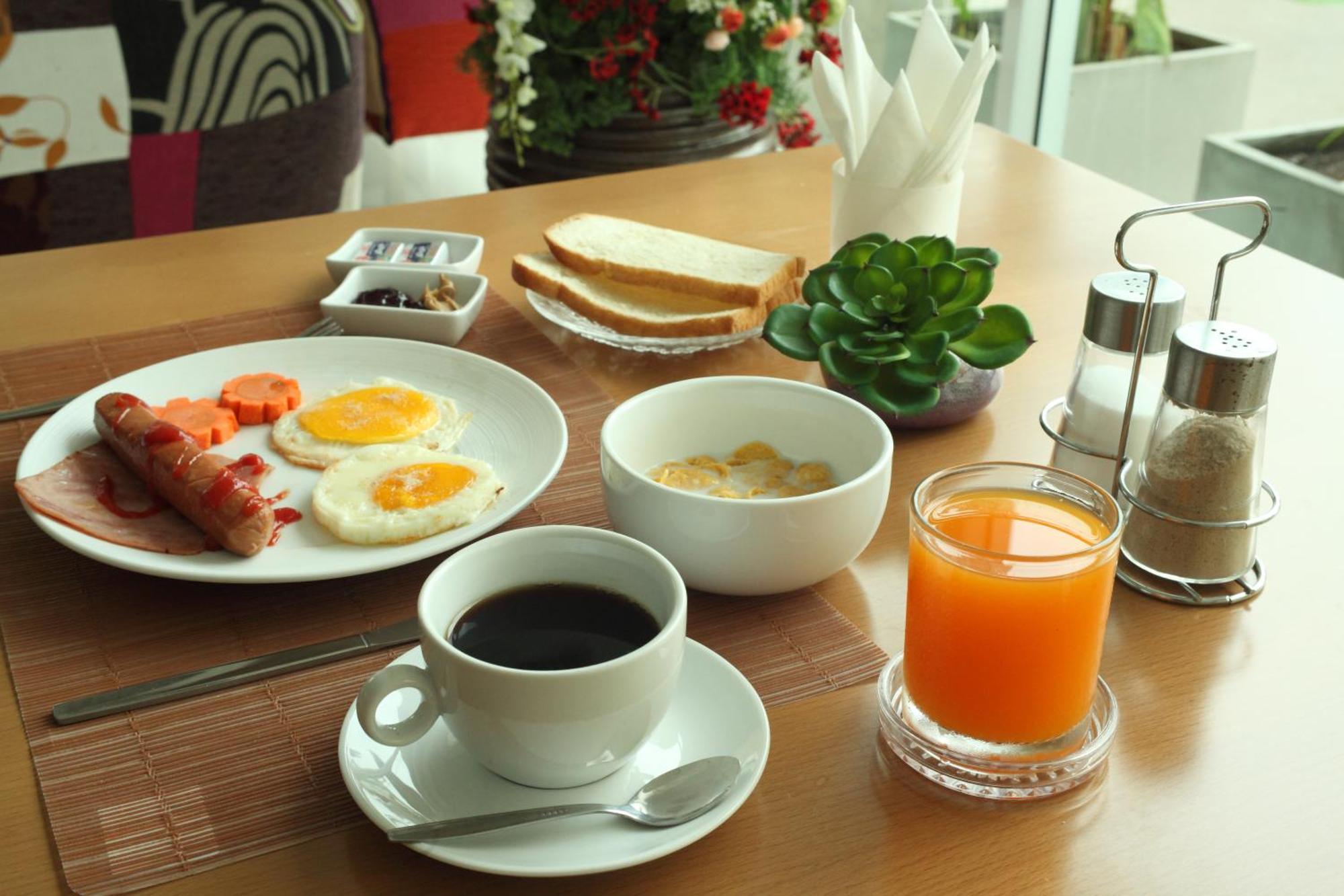 Hotell Prom Ratchada 4*