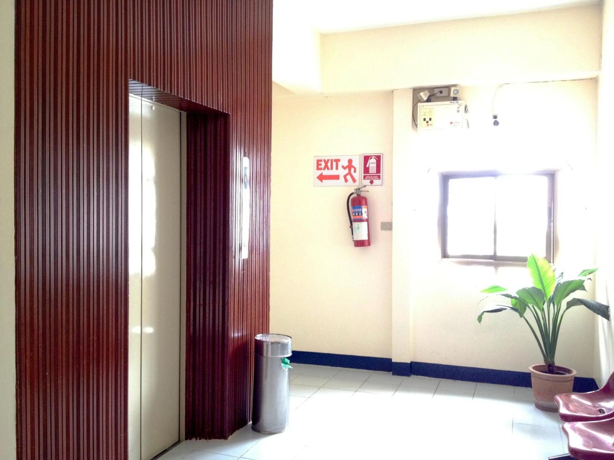 Guest house Muangphol Mansion