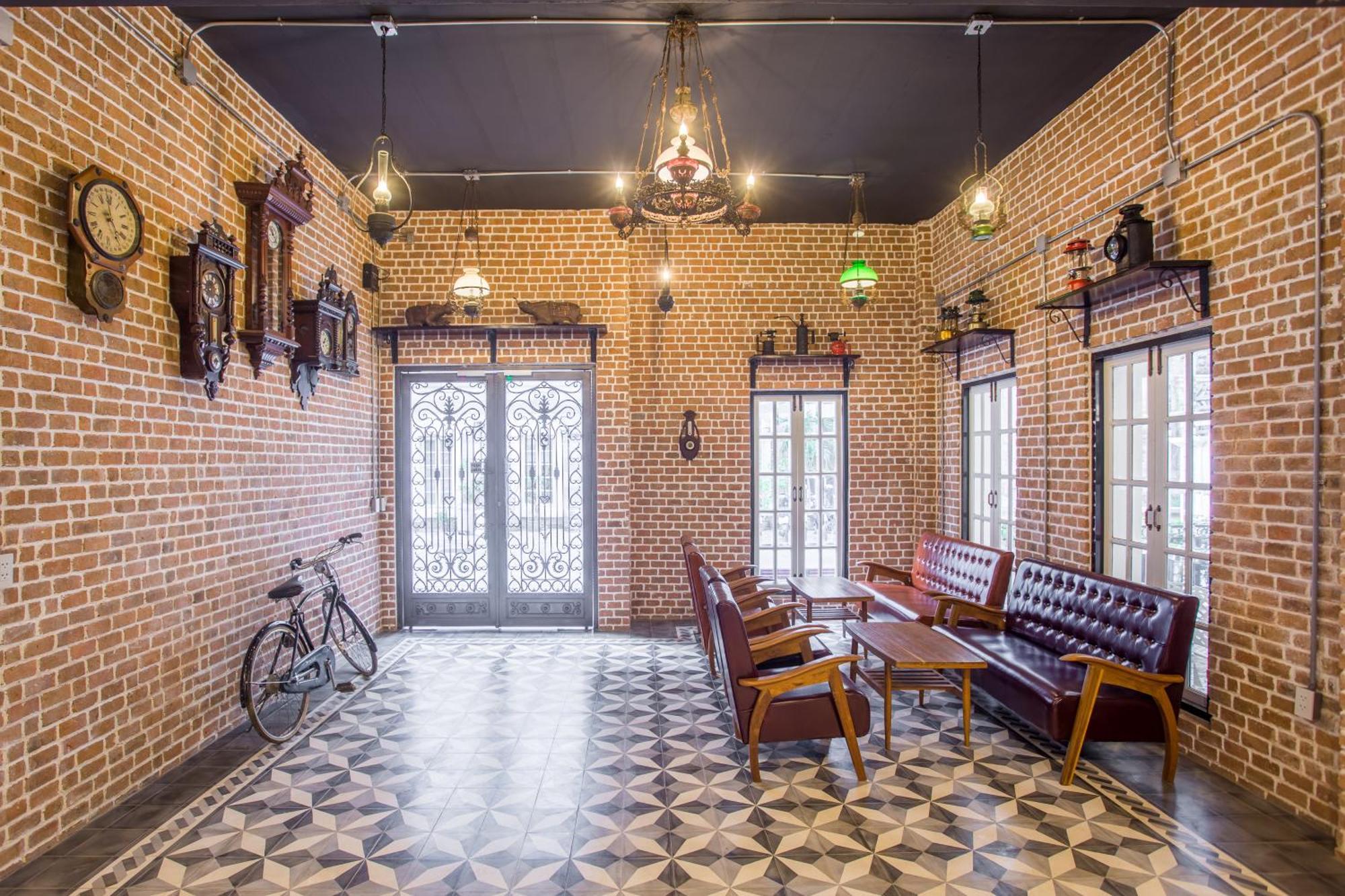 X9hostel