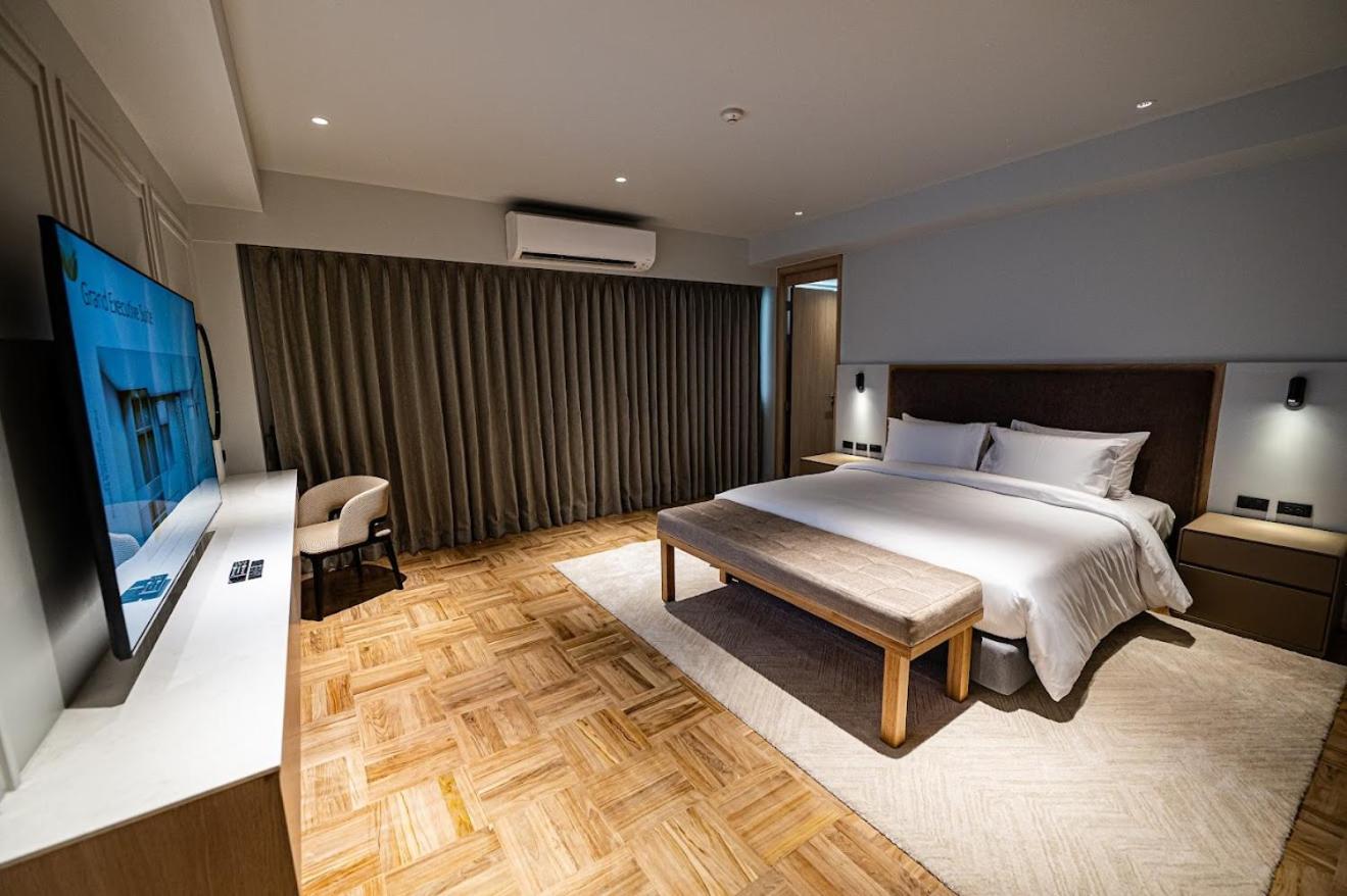 Hotel Floral Court & Sukhumvit 13