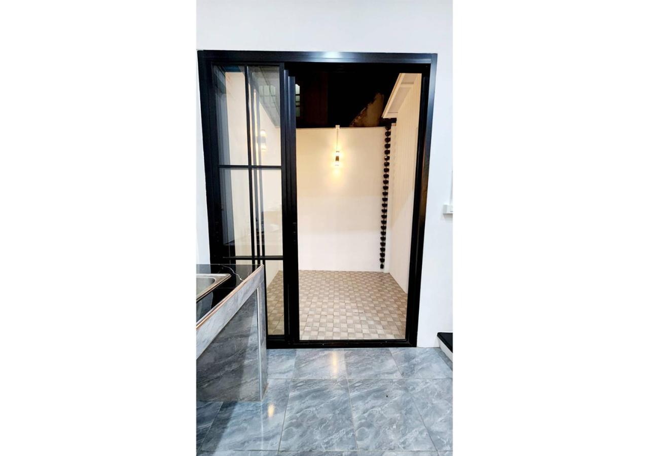 Lasalle House,bts,suvarnabhumi Airport,mega Bangna