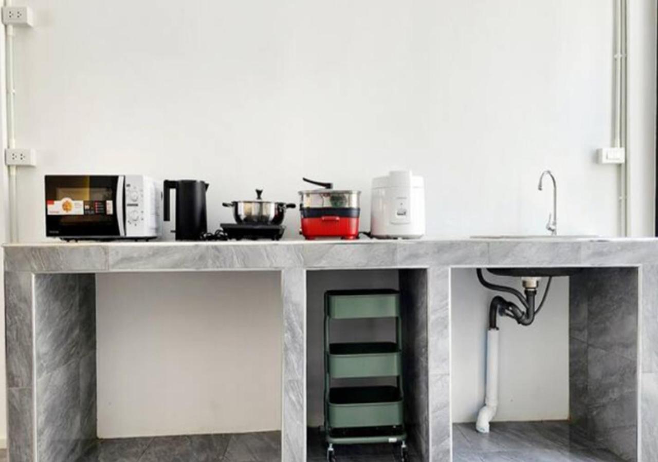 Apartment Lasalle House,bts,suvarnabhumi Airport,mega Bangna Bangkok