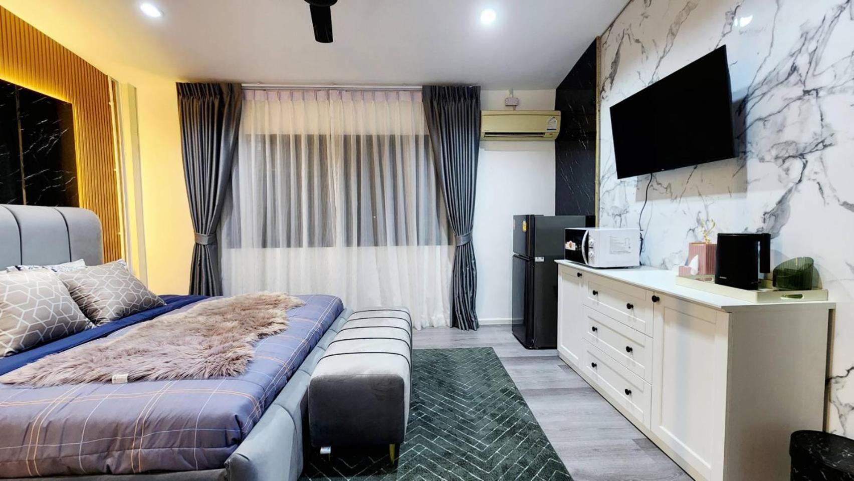 Lasalle House,bts,suvarnabhumi Airport,mega Bangna Bangkok