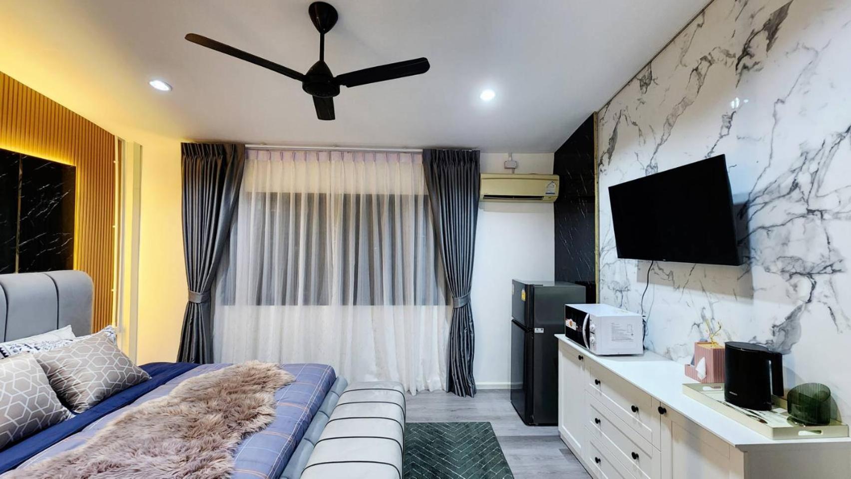 Lasalle House,bts,suvarnabhumi Airport,mega Bangna