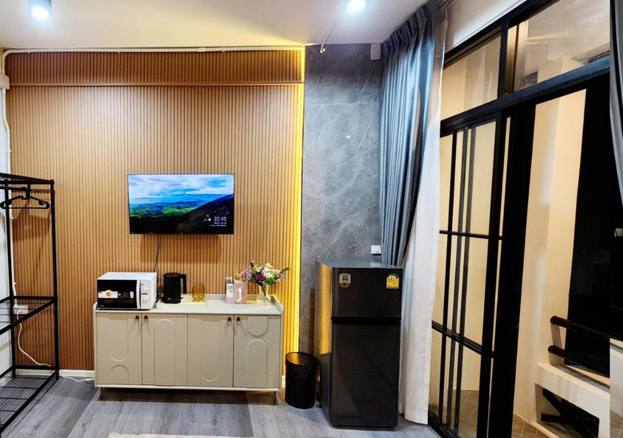 Apartment Lasalle House,bts,suvarnabhumi Airport,mega Bangna Bangkok