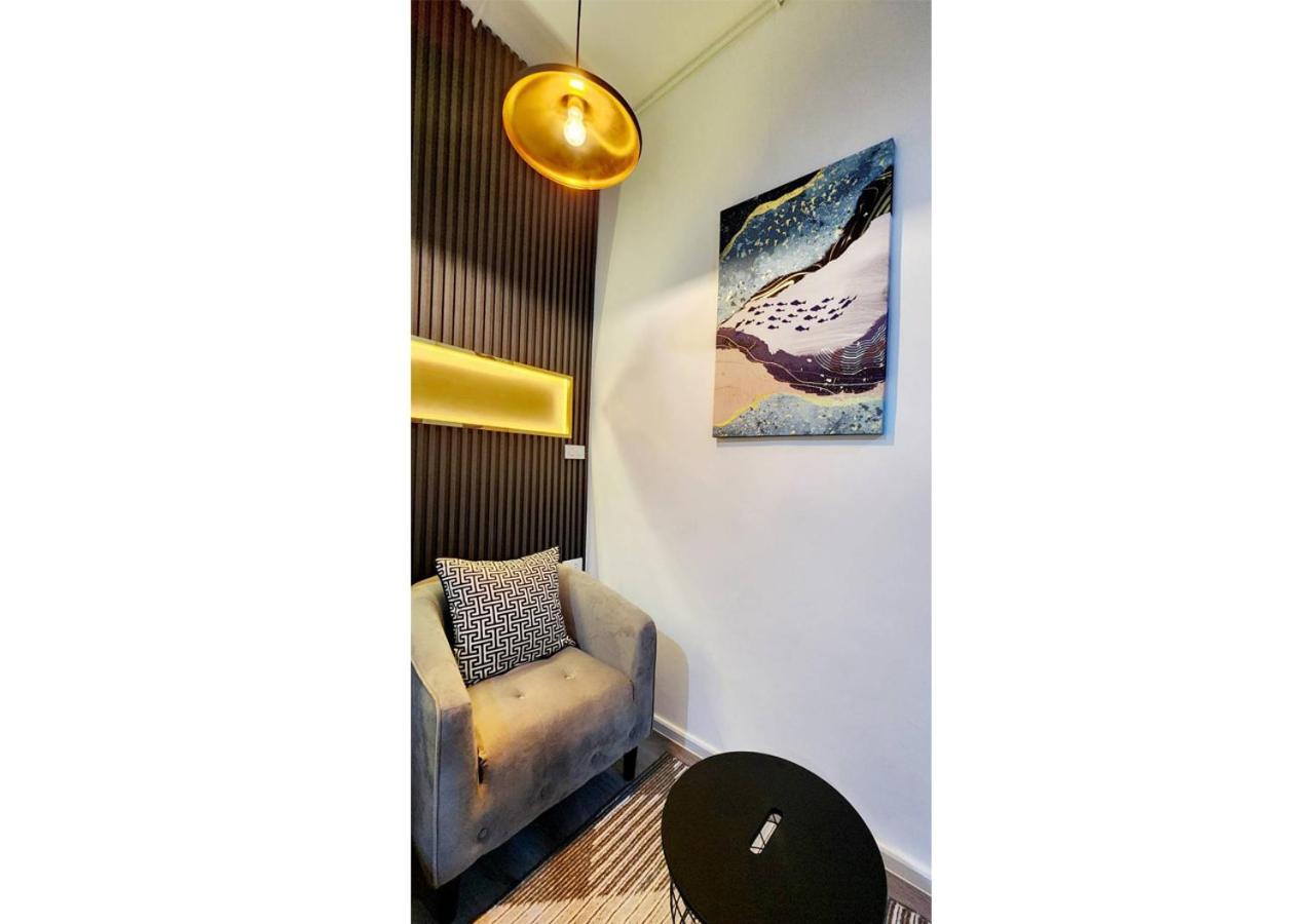 Lasalle House,bts,suvarnabhumi Airport,mega Bangna