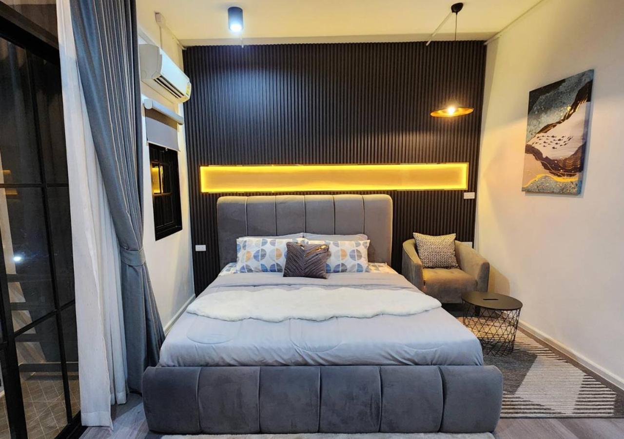 Lasalle House,bts,suvarnabhumi Airport,mega Bangna Bangkok