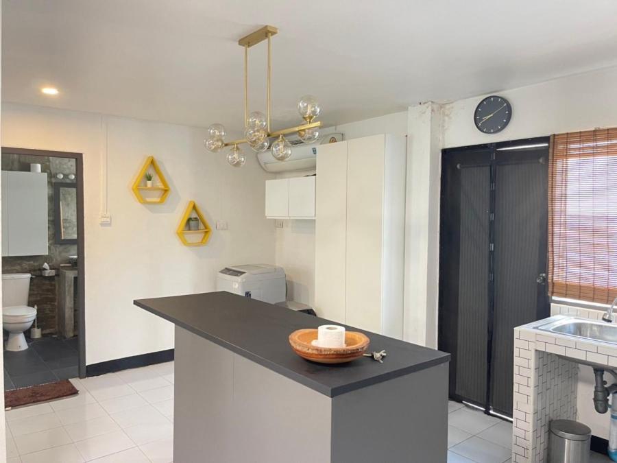 Bodega Soi 23 (adults Only) Hostel
