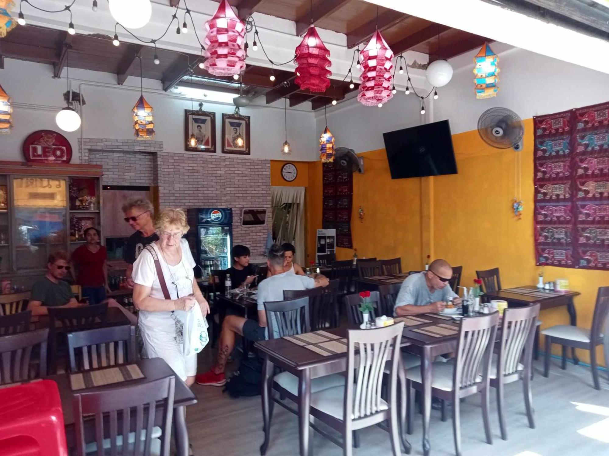 Homestay Bang Lumphu House&bistro