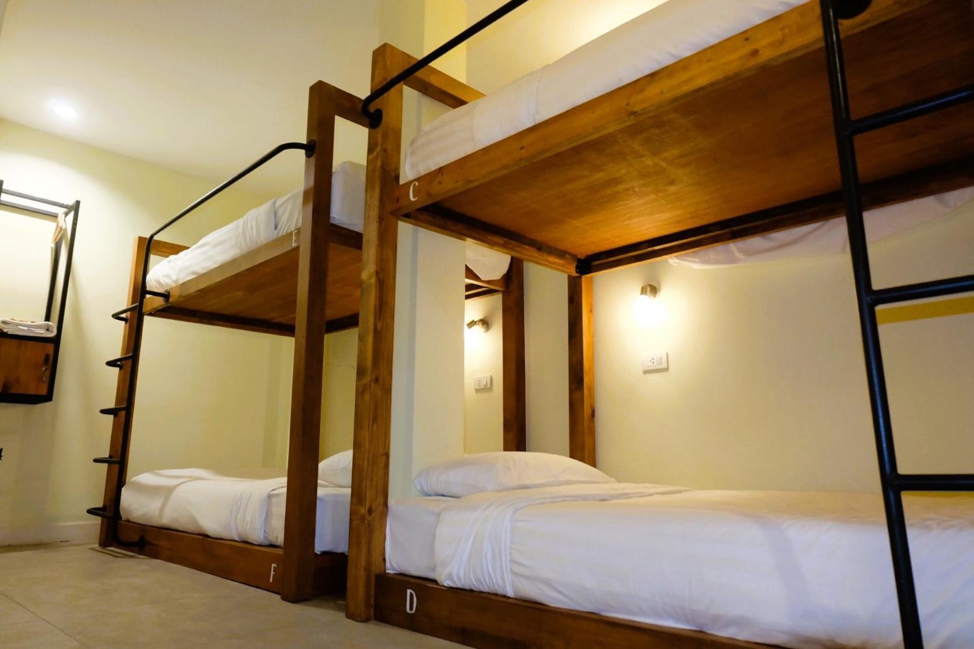 Nhà trọ Siri Poshtel Bangkok