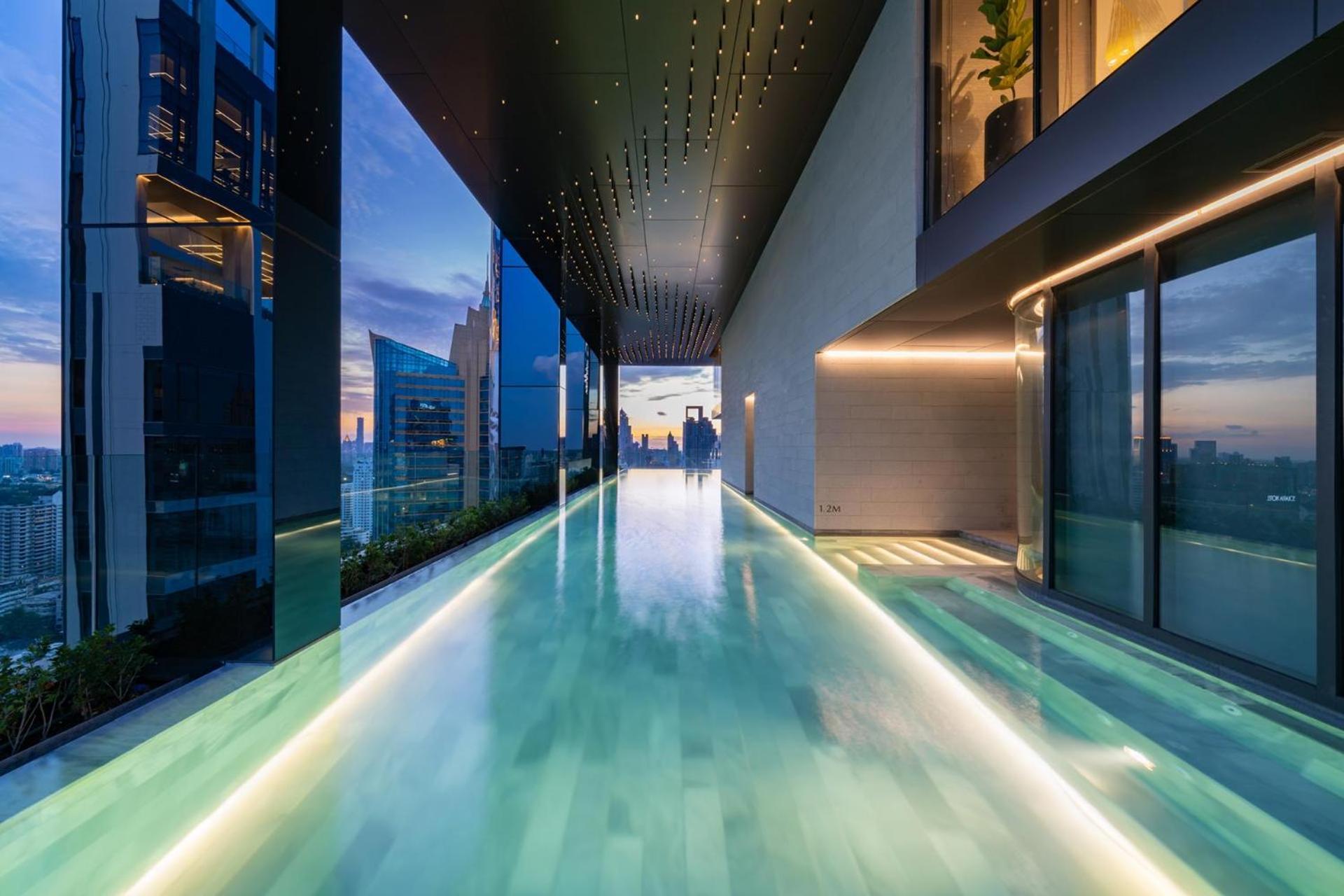 Spacious 115sqm Sleeps Up To 6 Central Asoke Nana Close To Mrt And Bts