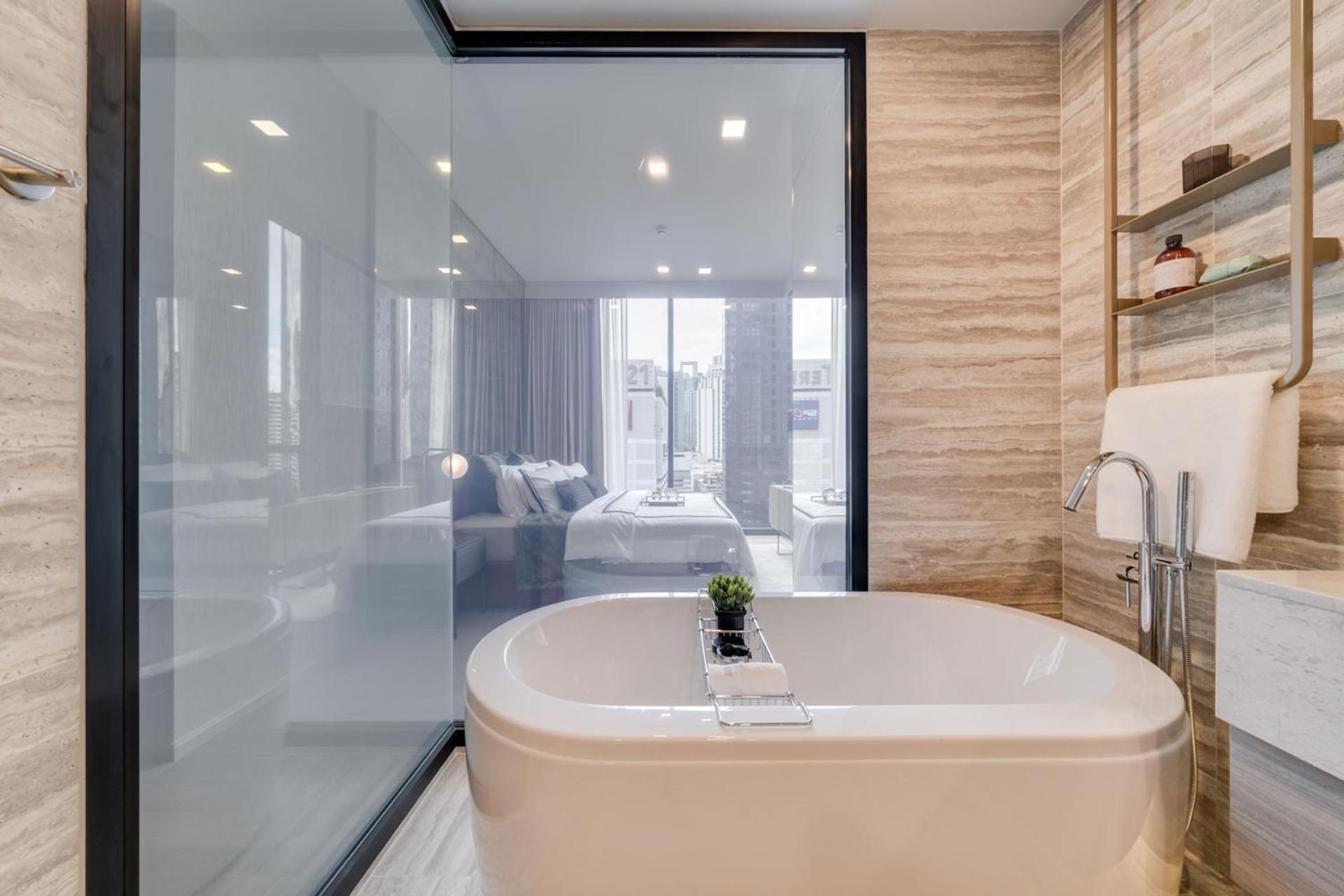 Spacious 115sqm Sleeps Up To 6 Central Asoke Nana Close To Mrt And Bts *