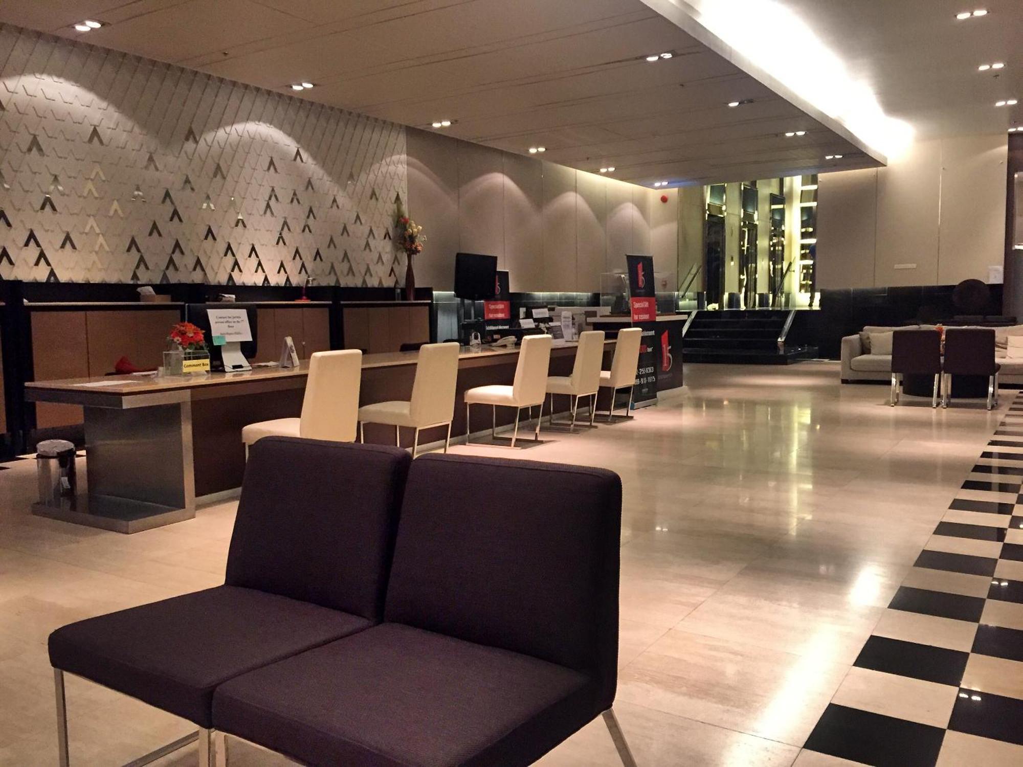 Near Bts Skytrain Free Wifi Apartment *