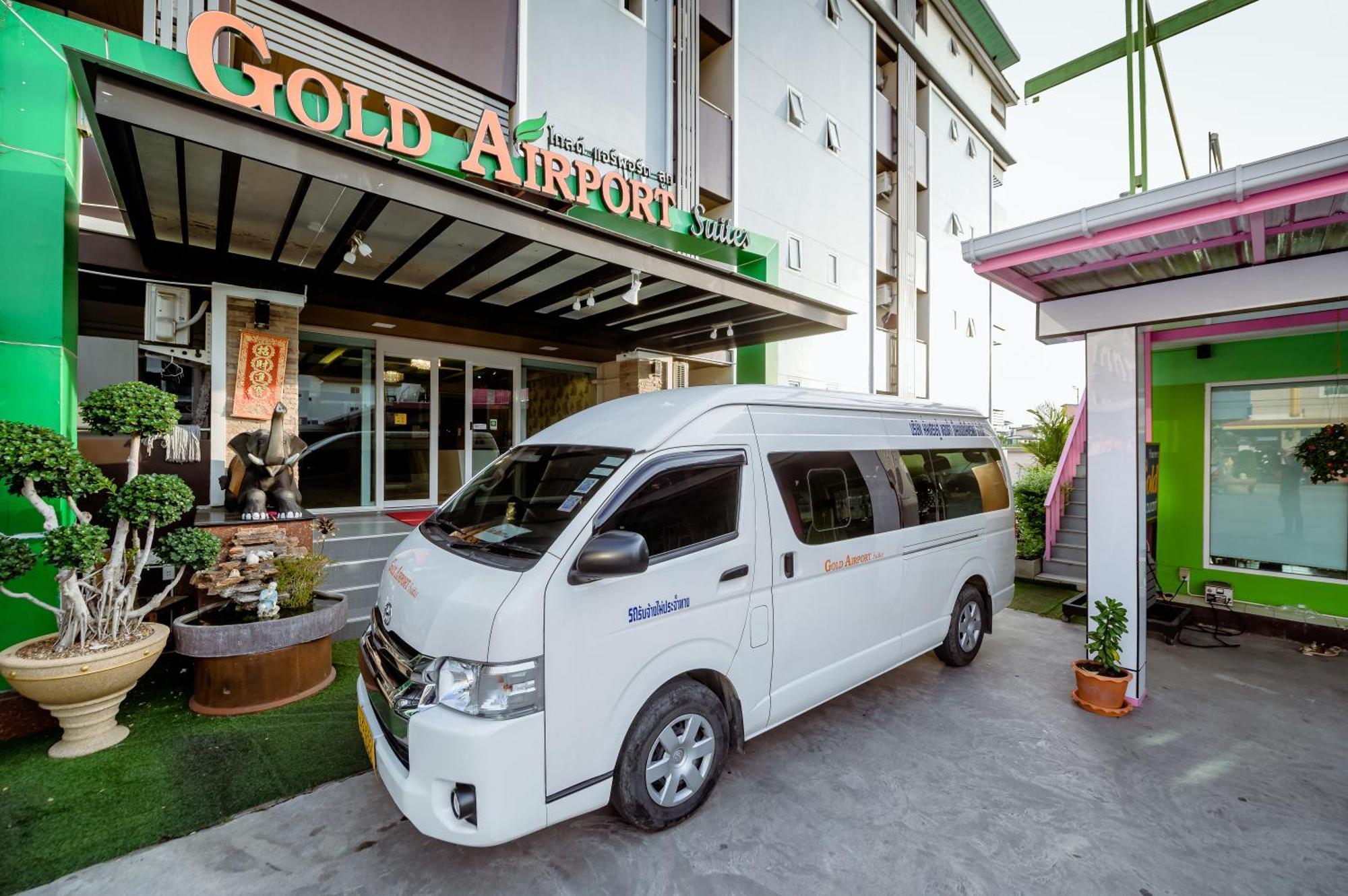 Gold Airport Hotel 3*