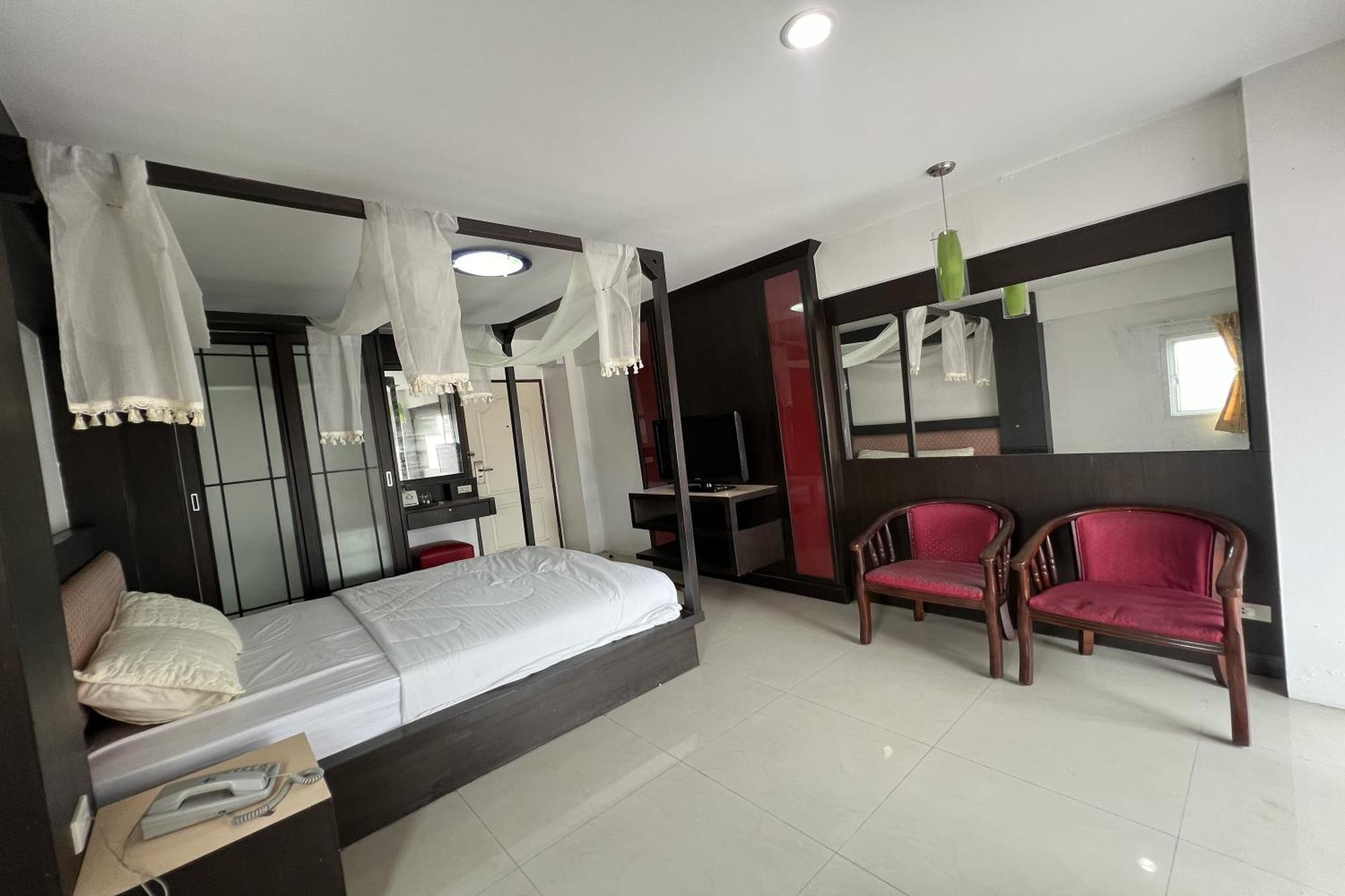 Phongsathon Mansion Pangsapuri *