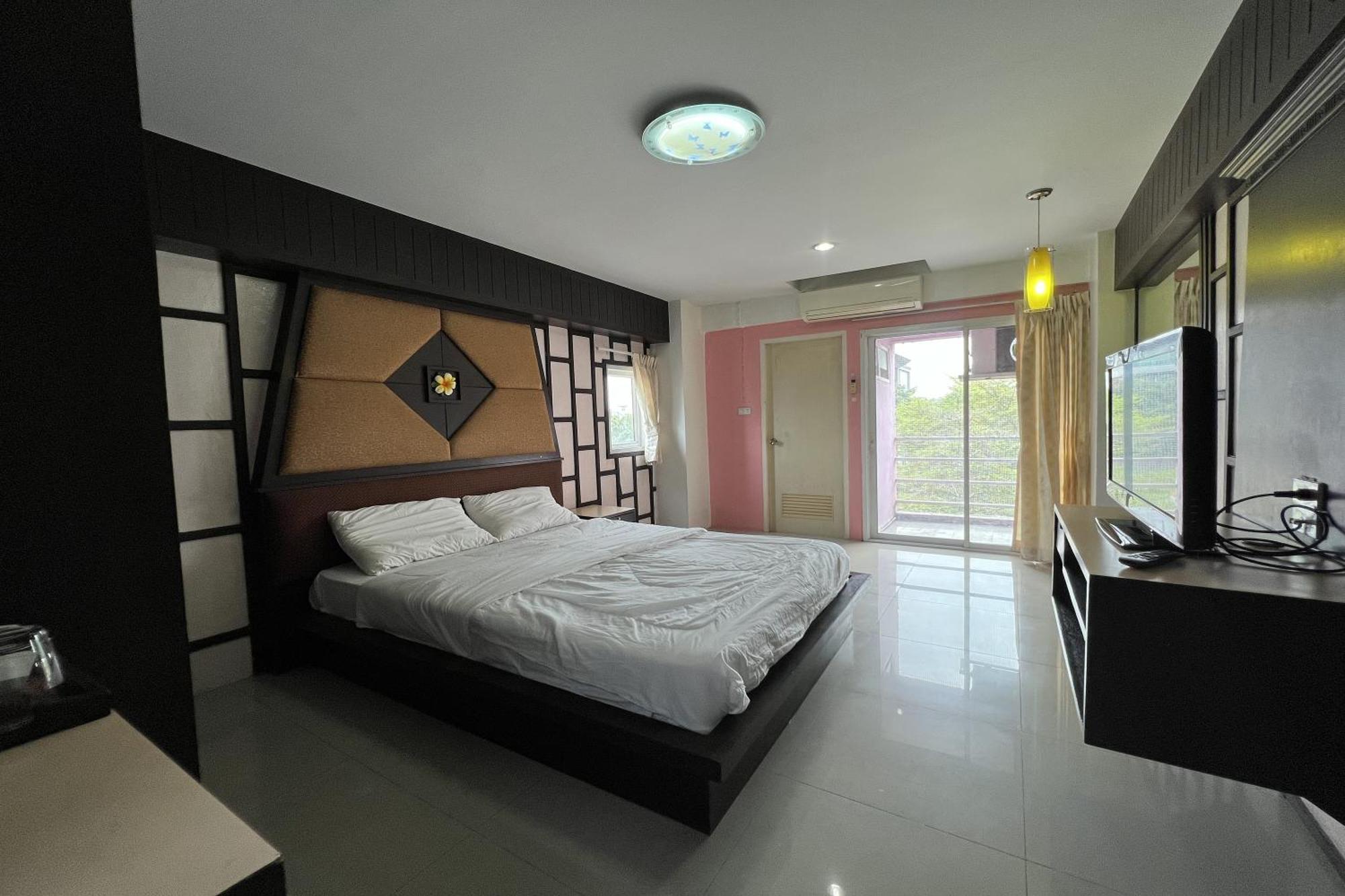 Phongsathon Mansion Pangsapuri *