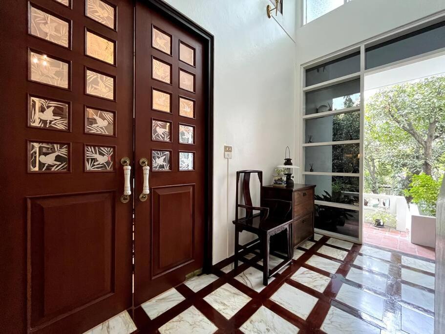 4br Entire House Center Bts Sky Train Mall Villa Bangkok