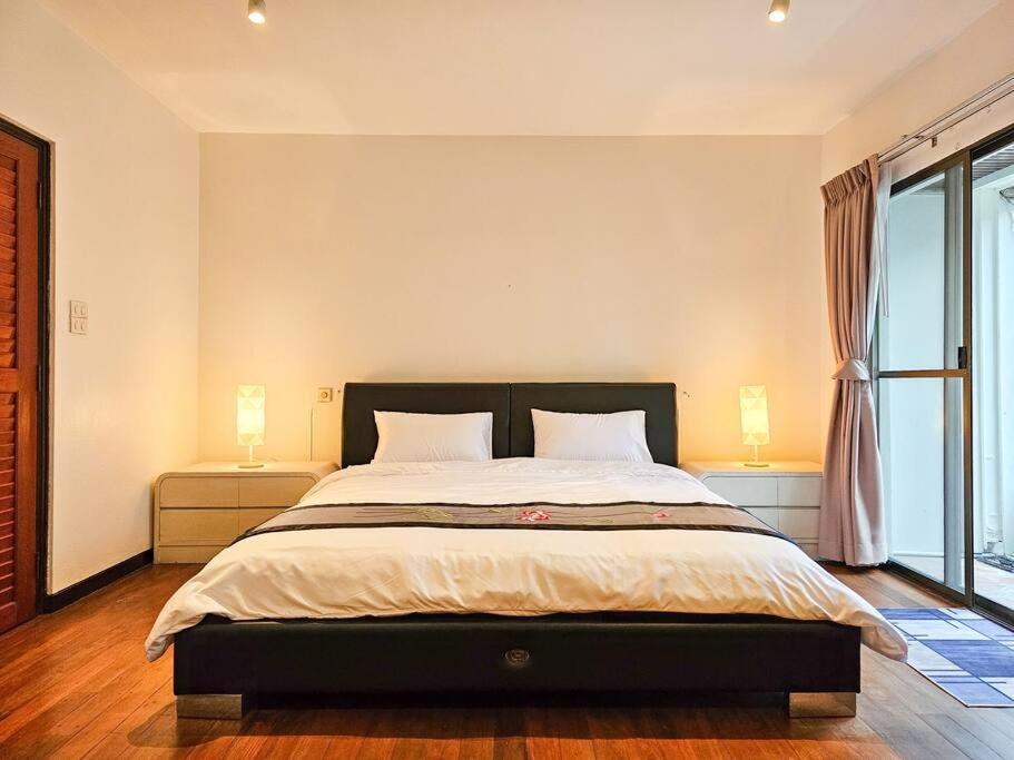 4br Entire House Center Bts Sky Train Mall Bangkok