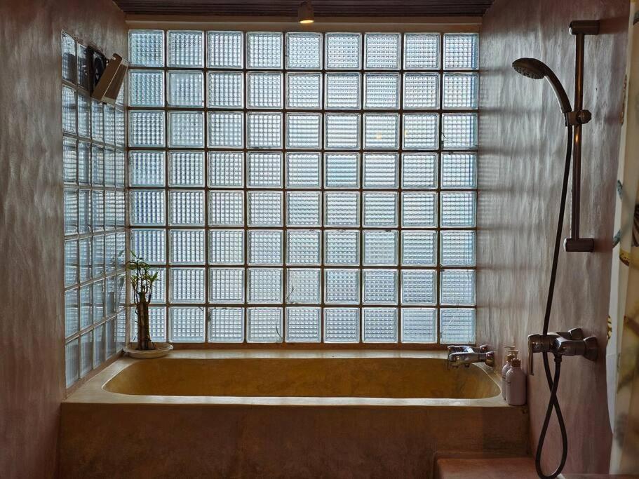 Villa 4br Entire House Center Bts Sky Train Mall