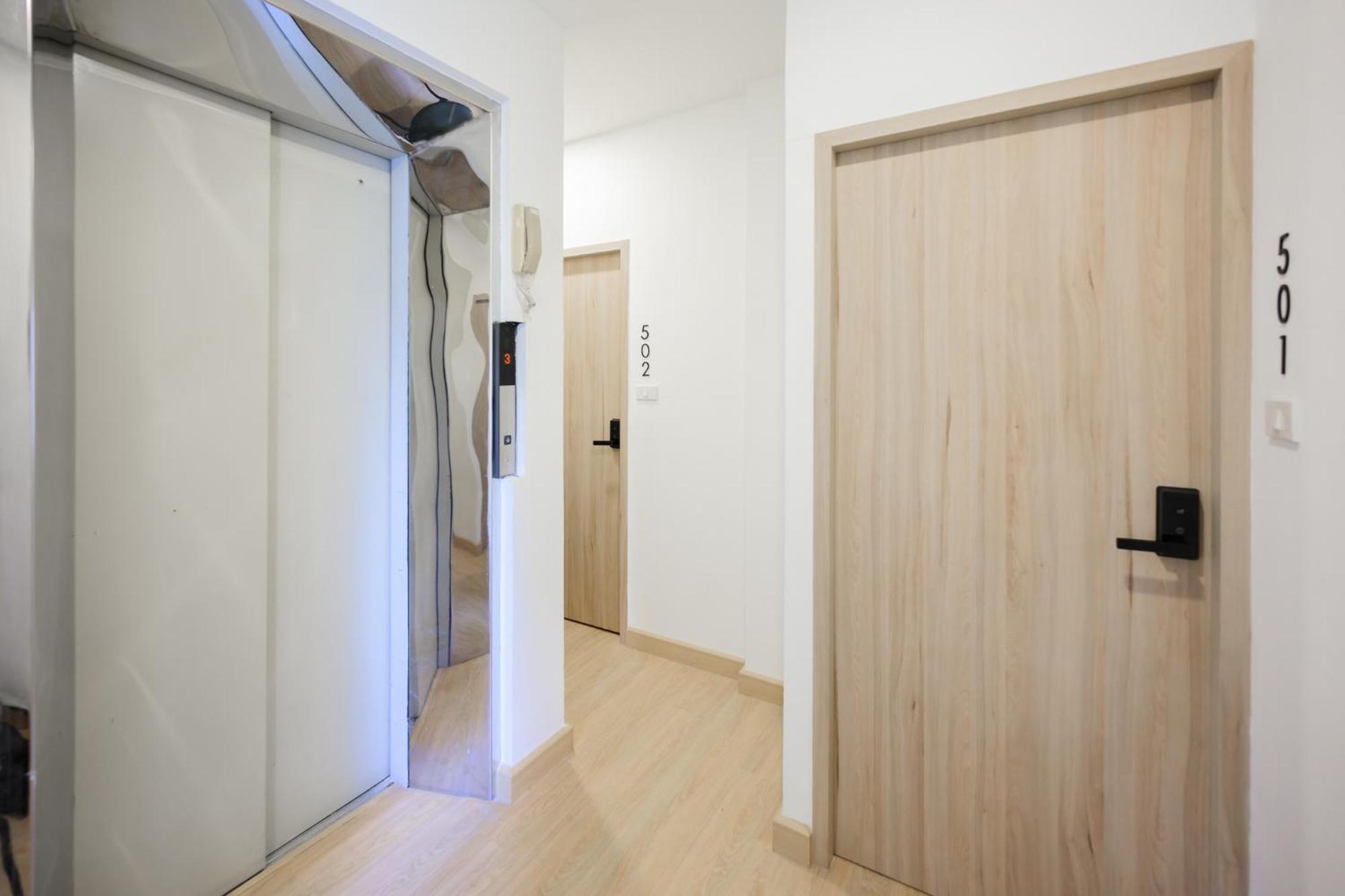3 Bed 3 Bath / Luxury / 1 Min Walk To Bts Asok Pangsapuri *