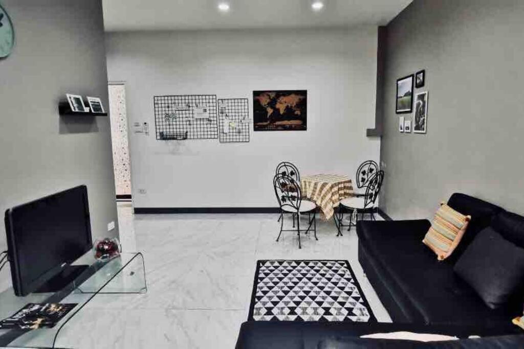 8finite House Bangkok