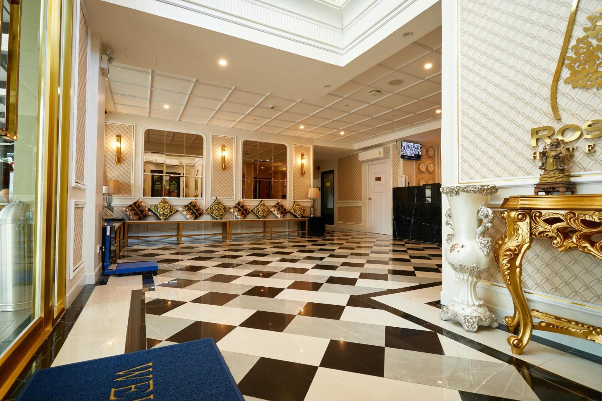 Rose Apple Hotell 3*