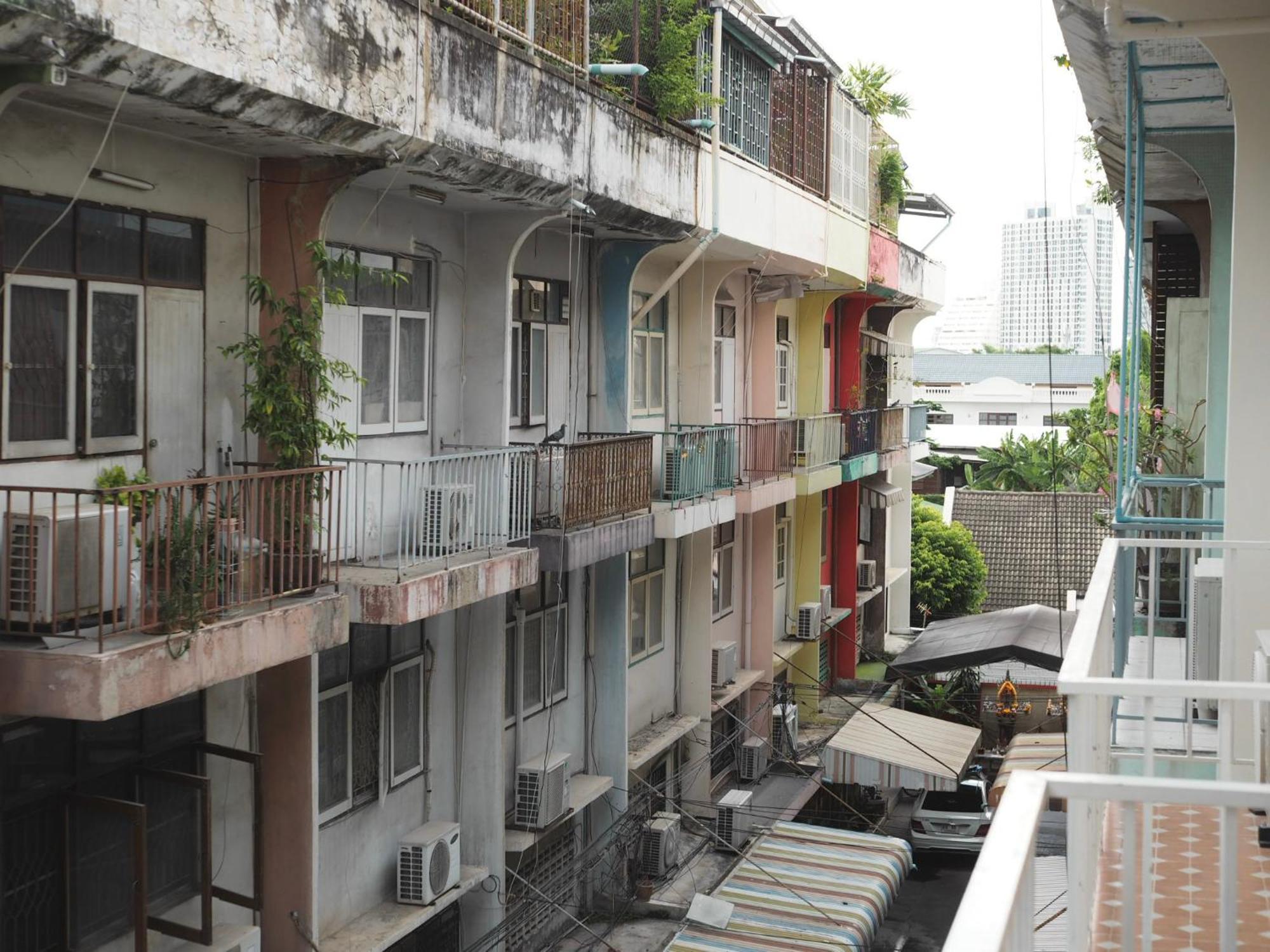 Krung Tone Hostel *