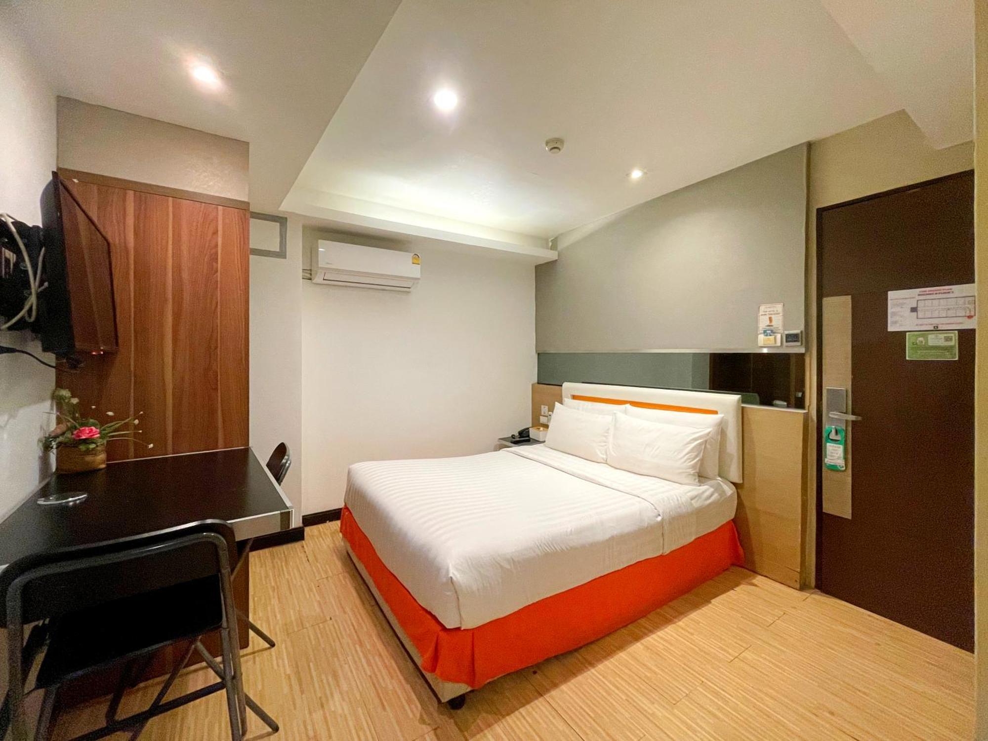 Khách sạn Arawana Express Phromphong