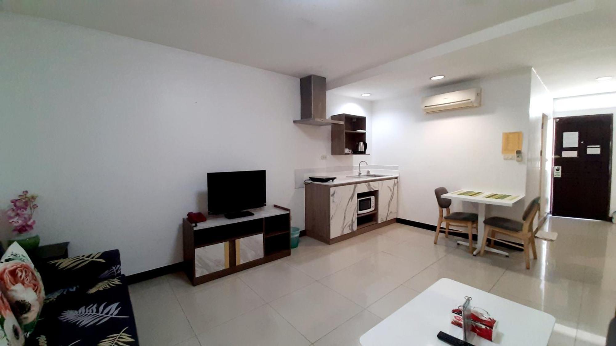 Khách sạn Plaza Nana