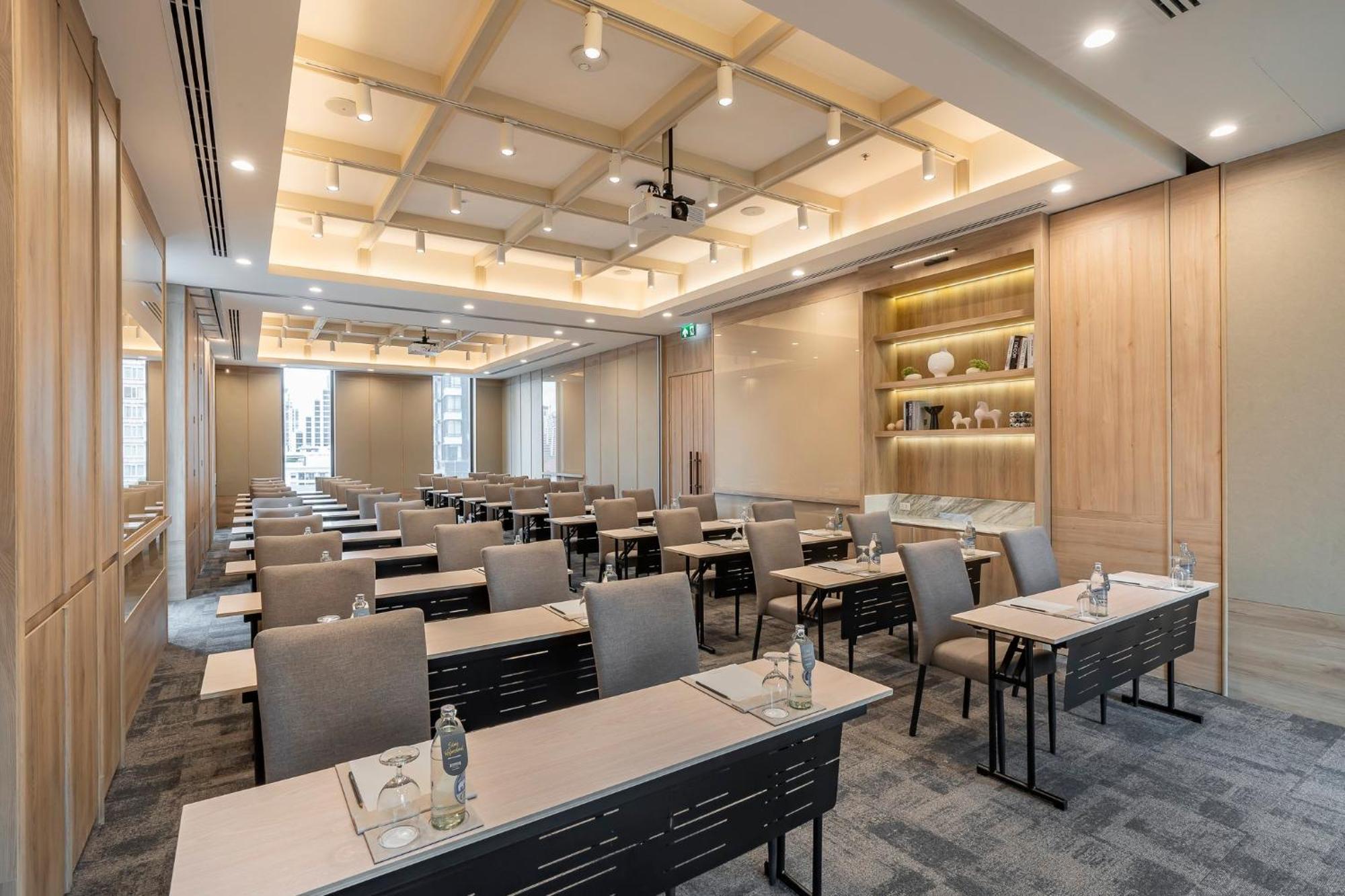 Staybridge Sukhumvit By Ihg 4*