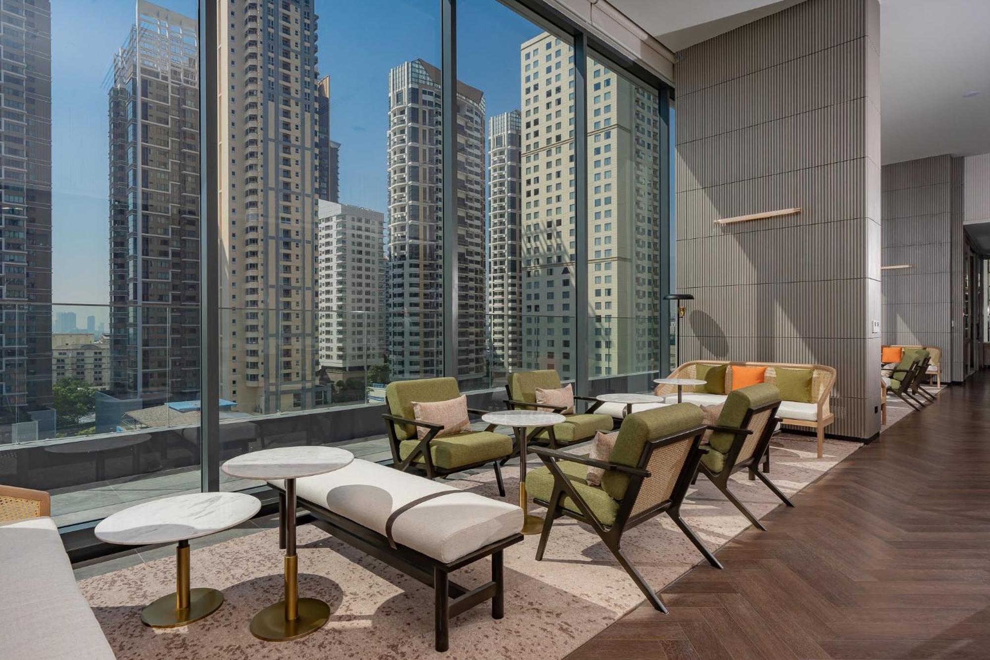 Khách sạn Staybridge Sukhumvit By Ihg