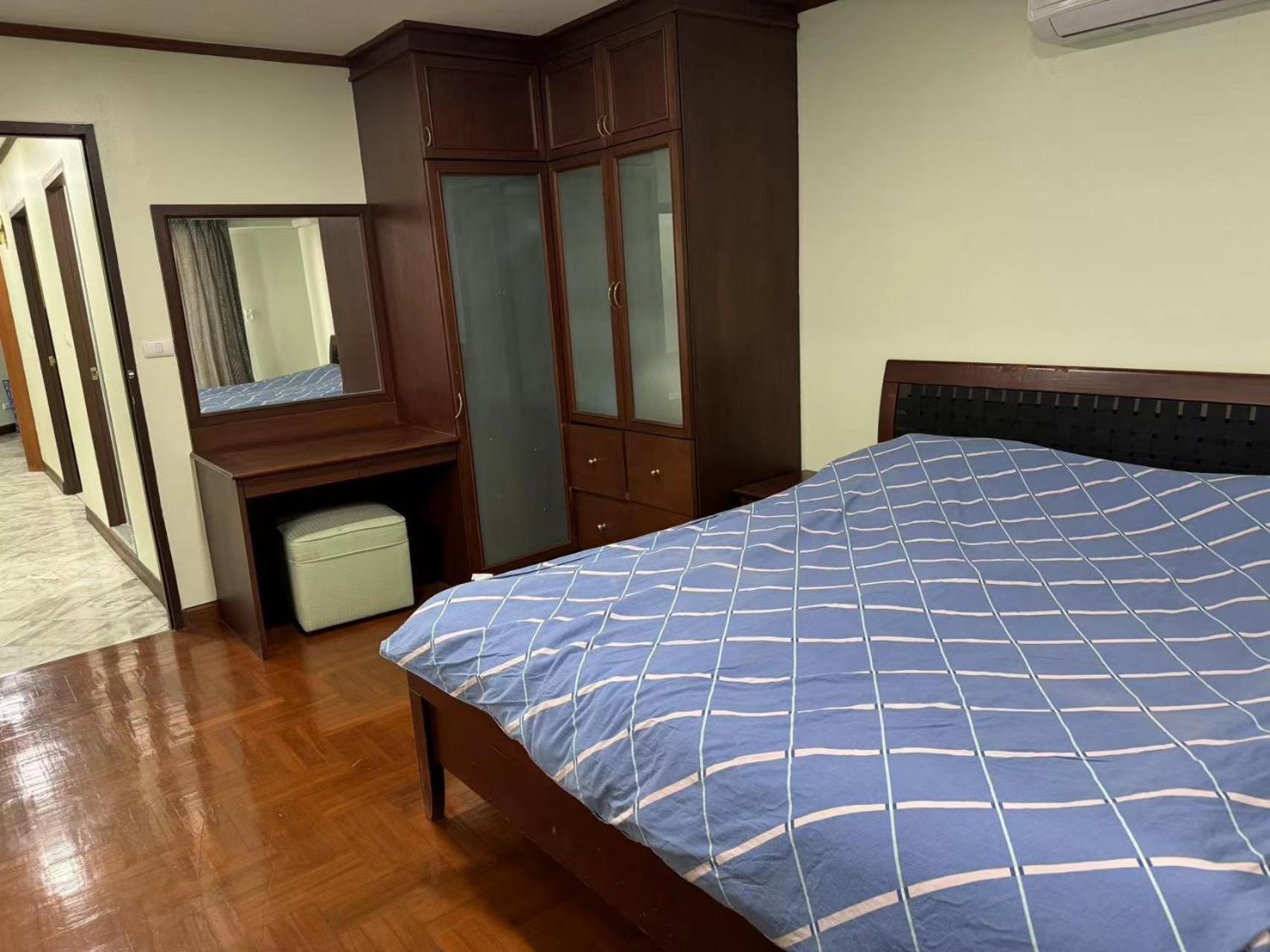Apartment Comfy With Pool In Central Bangkok