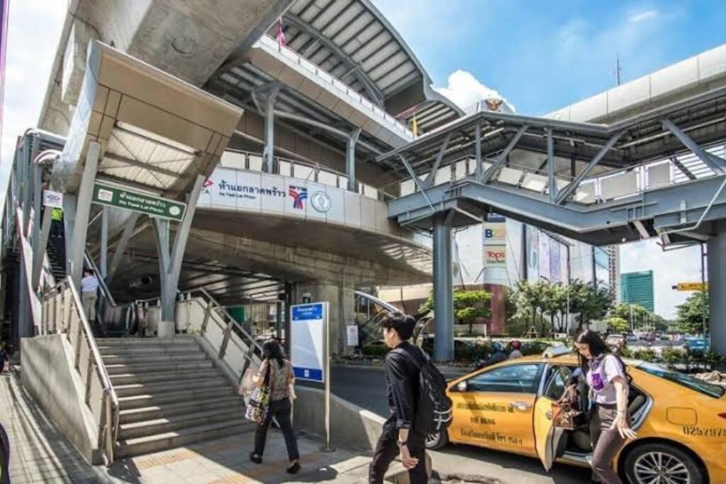 Rb01 Chatuchak, Netflix, Speednet, Bts,mrt, 10pax Feriehus Bangkok