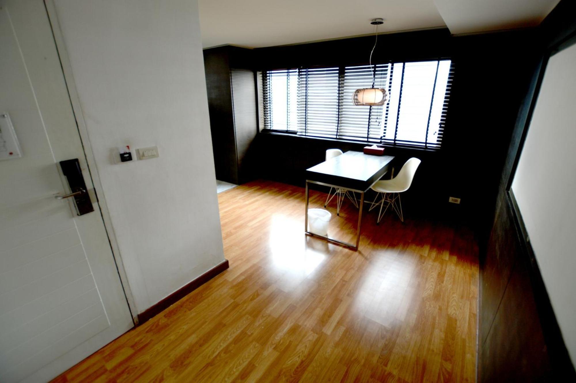 I Silom Hotell 4*