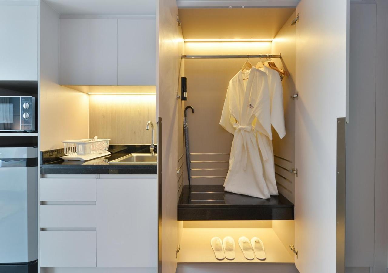 Hotel Centre Point Sukhumvit 10 4*