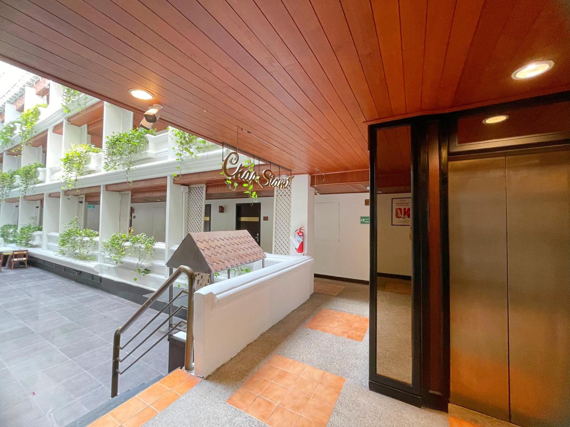 Arawana Regency Park Sukhumvit 4* Bangkok