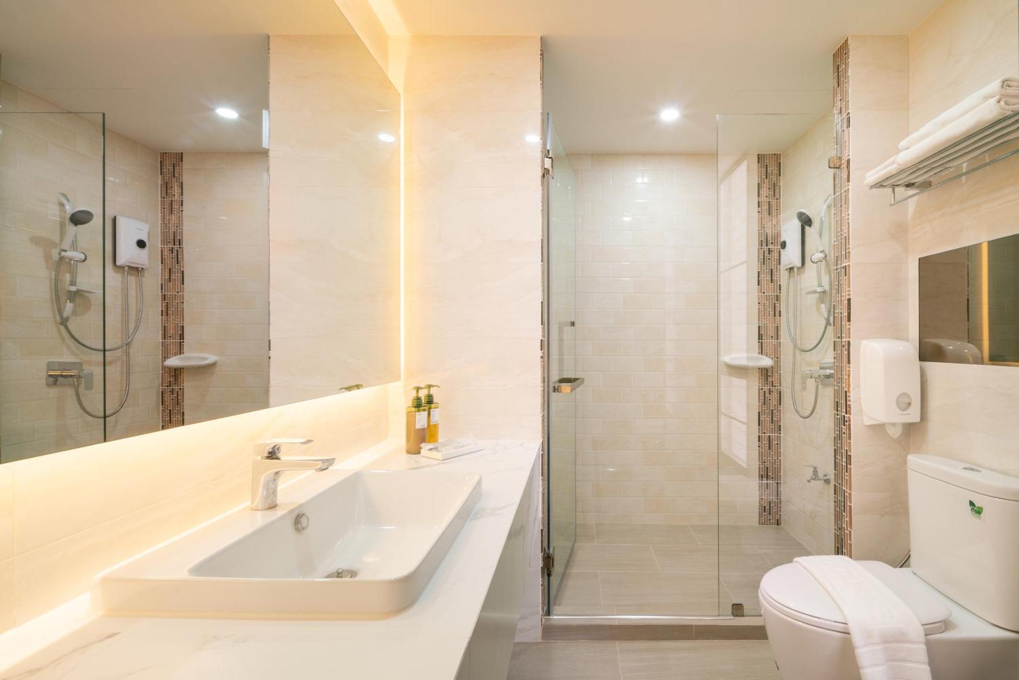 Samyan Serene Khách sạn 3*