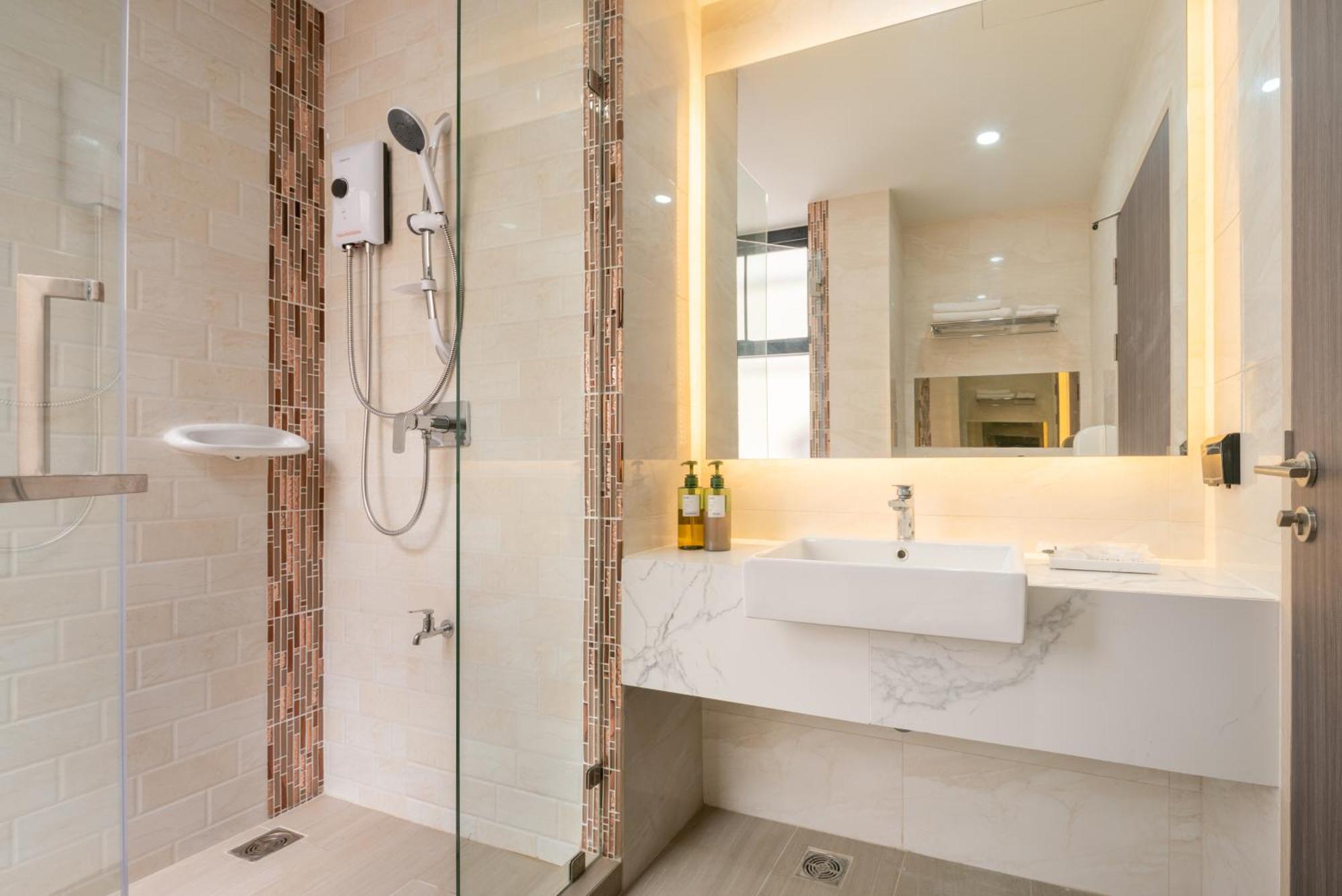 Samyan Serene Khách sạn 3*