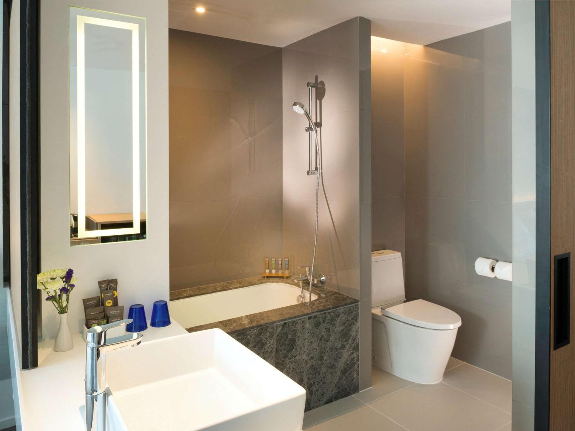 Hotel Novotel Sukhumvit 4 4*