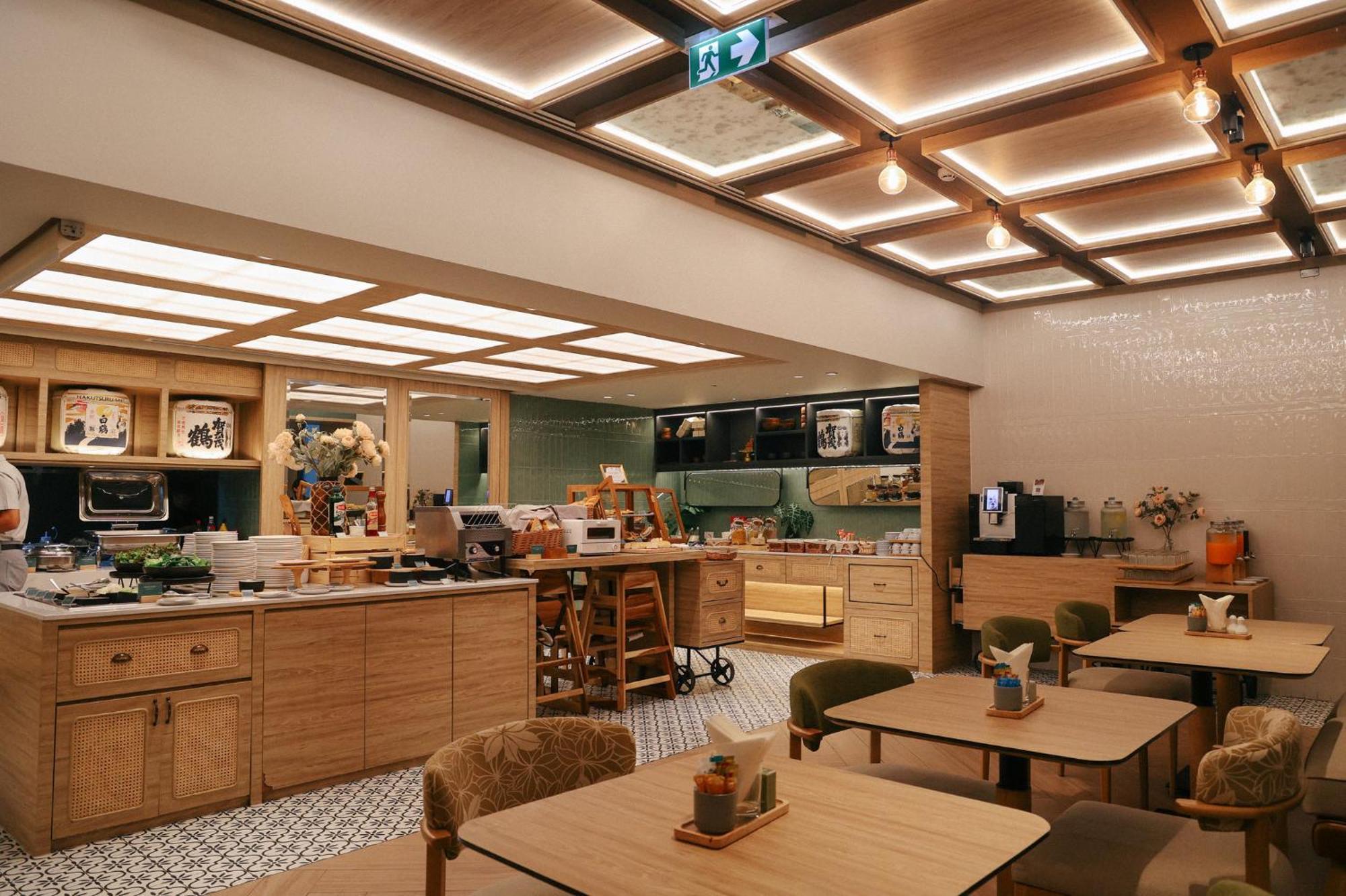 Staybridge Sukhumvit By Ihg Hotel 4*