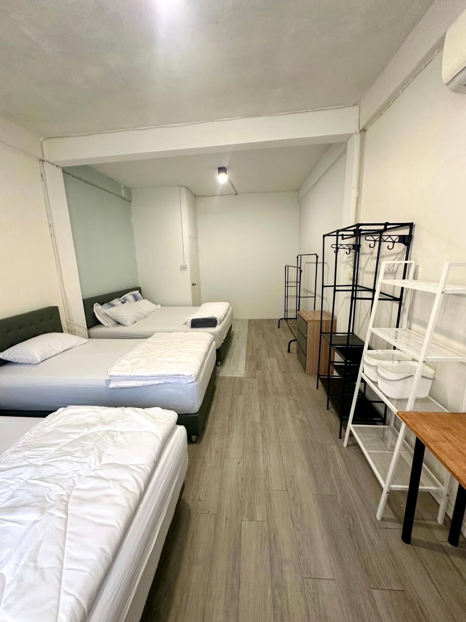 Apartment Bee House 172 Only 300m To Bts Talat Phlu *