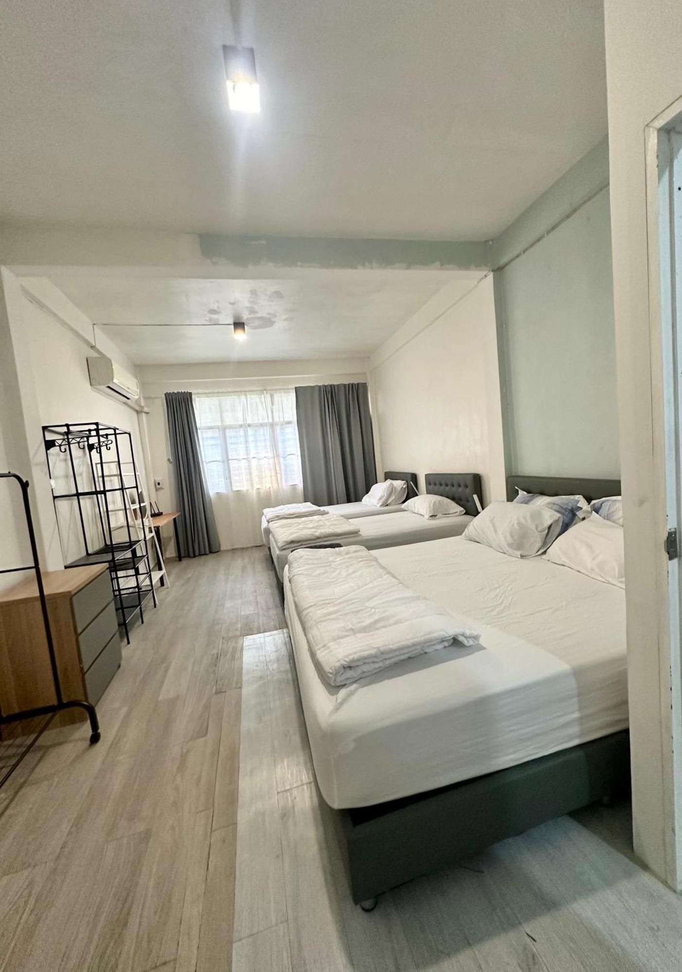 Bee House 172 Only 300m To Bts Talat Phlu Apartment *