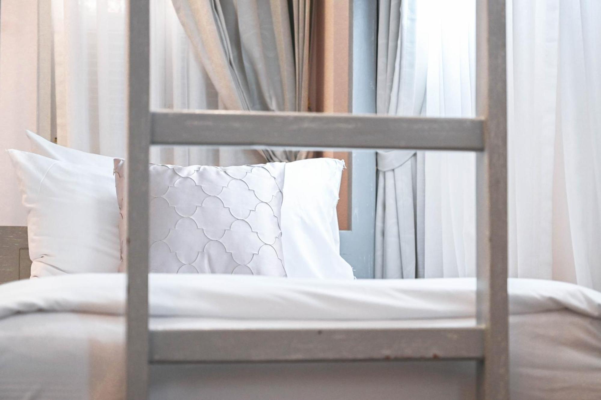 Noursabah Boutique Bed Katil