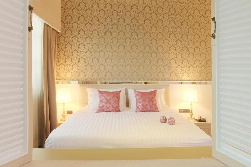 The Raya Surawong 3* Bangkok