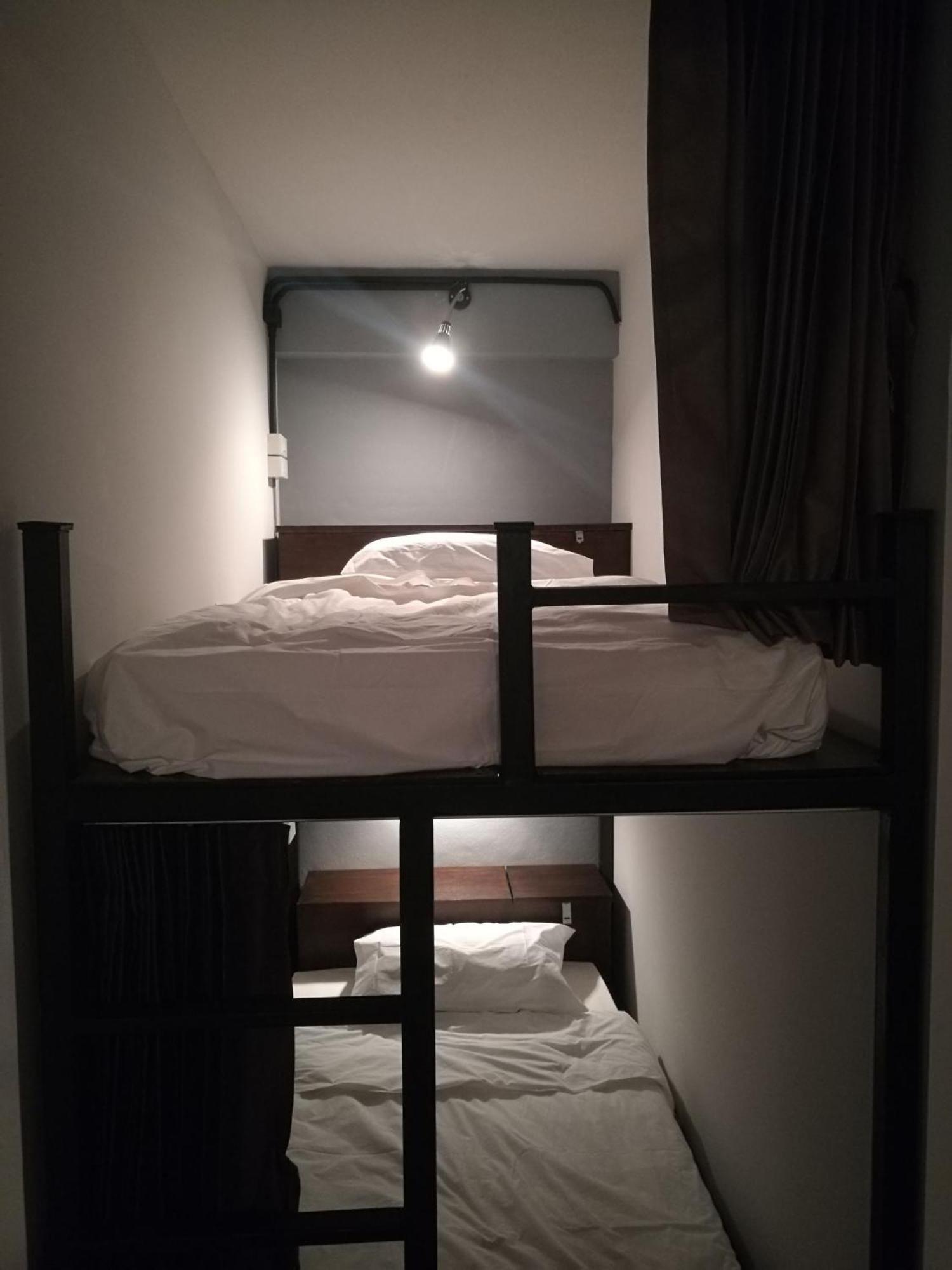 Hostel Backpack Station *