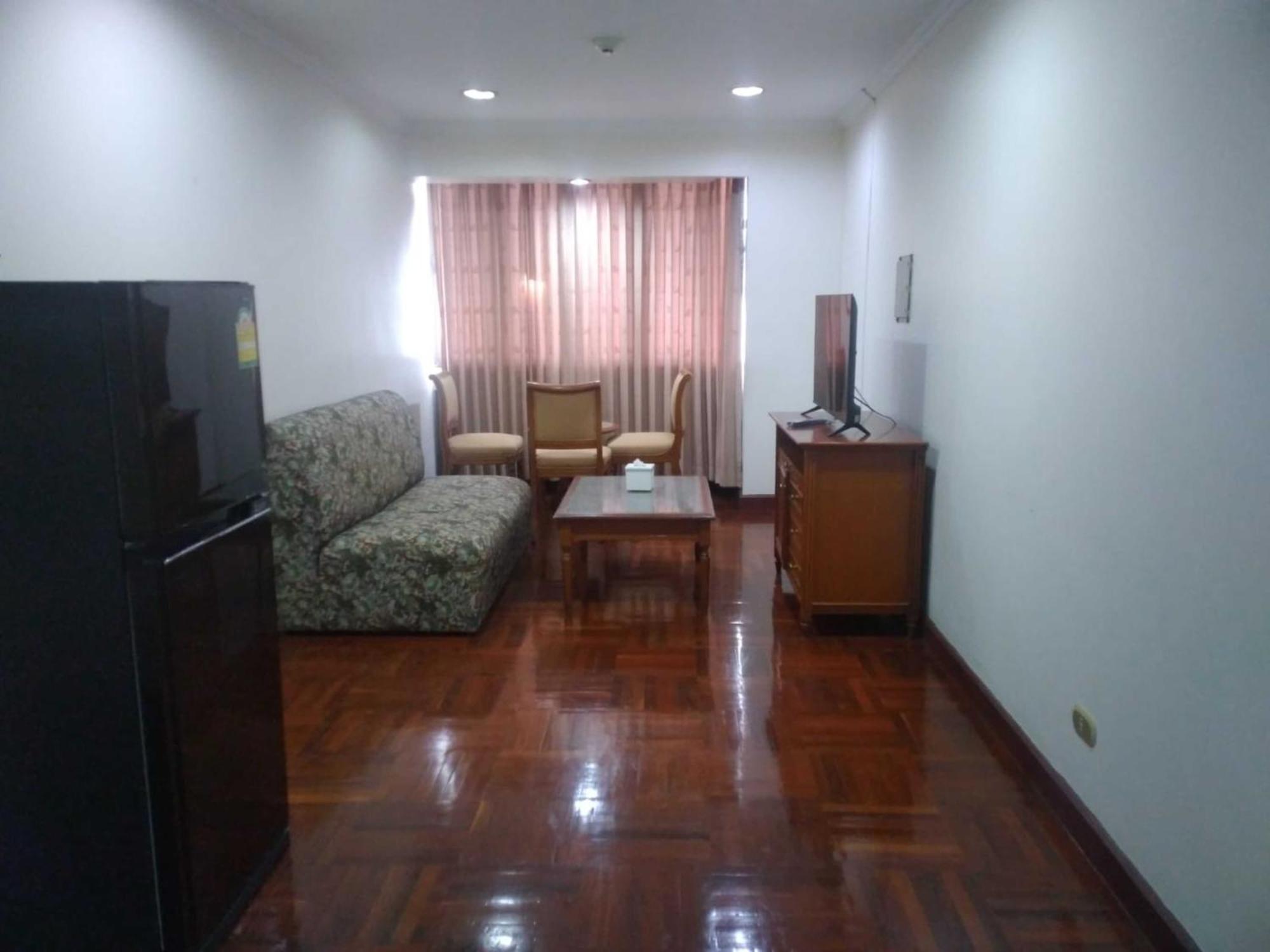 Omni Tower Sukhumvit Nana Direct Bangkok
