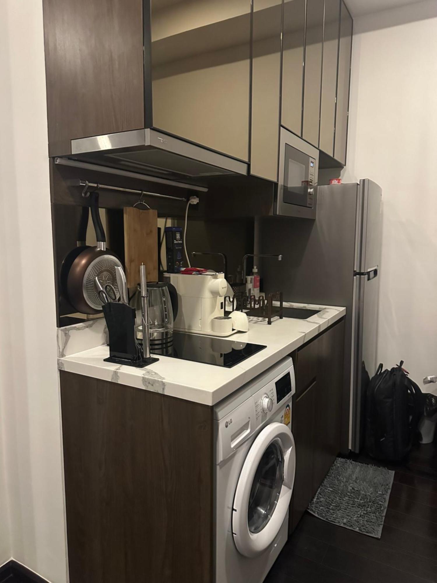 Elmac Thonglor Downtown 1 Bed Apartment *