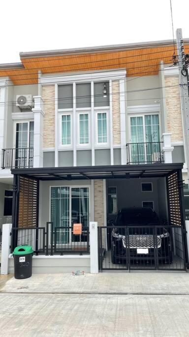 Holiday home Thai In Minimal Style *